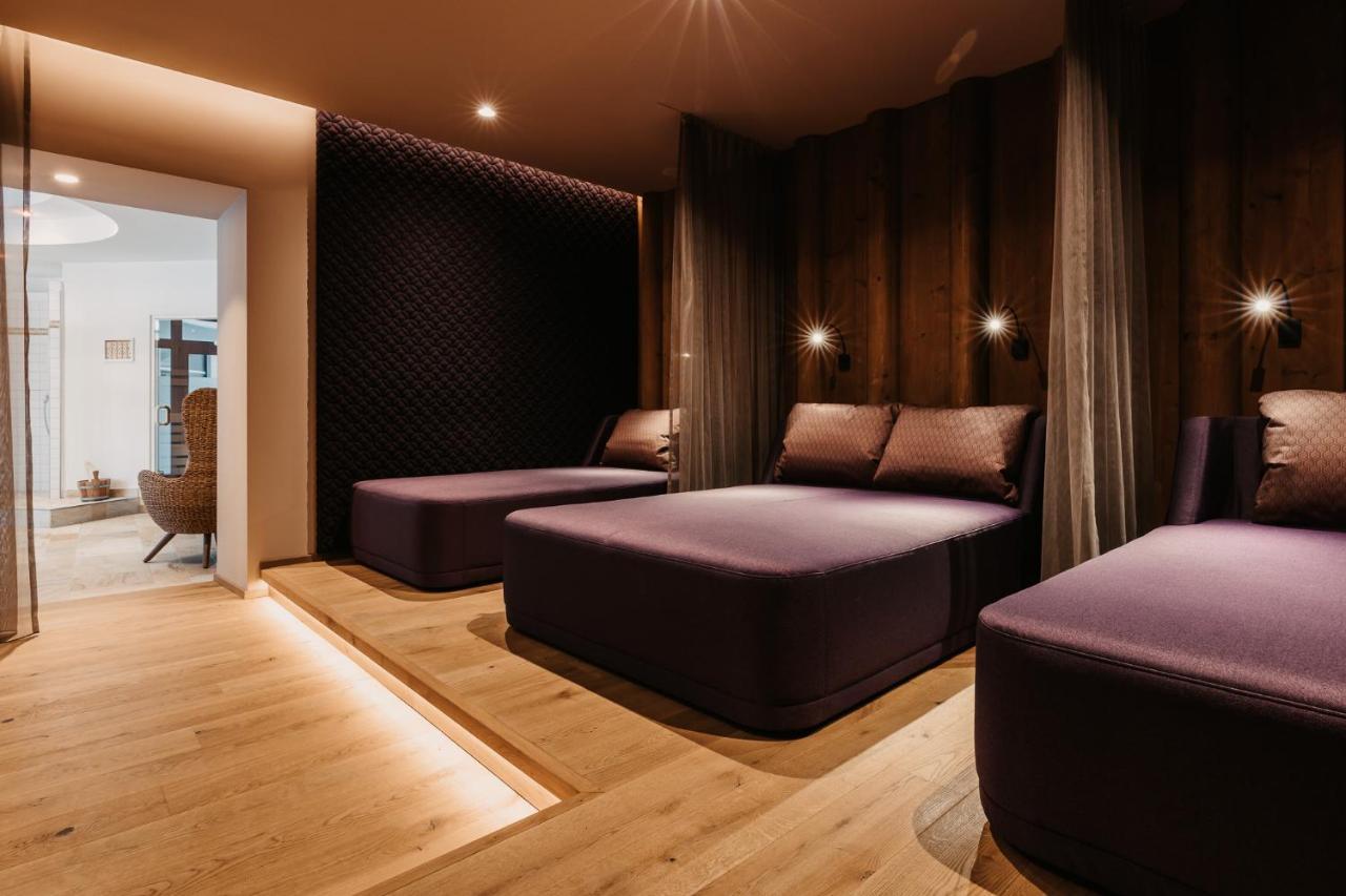 Aparthotel Rubinius วาไกรน์ ภายนอก รูปภาพ