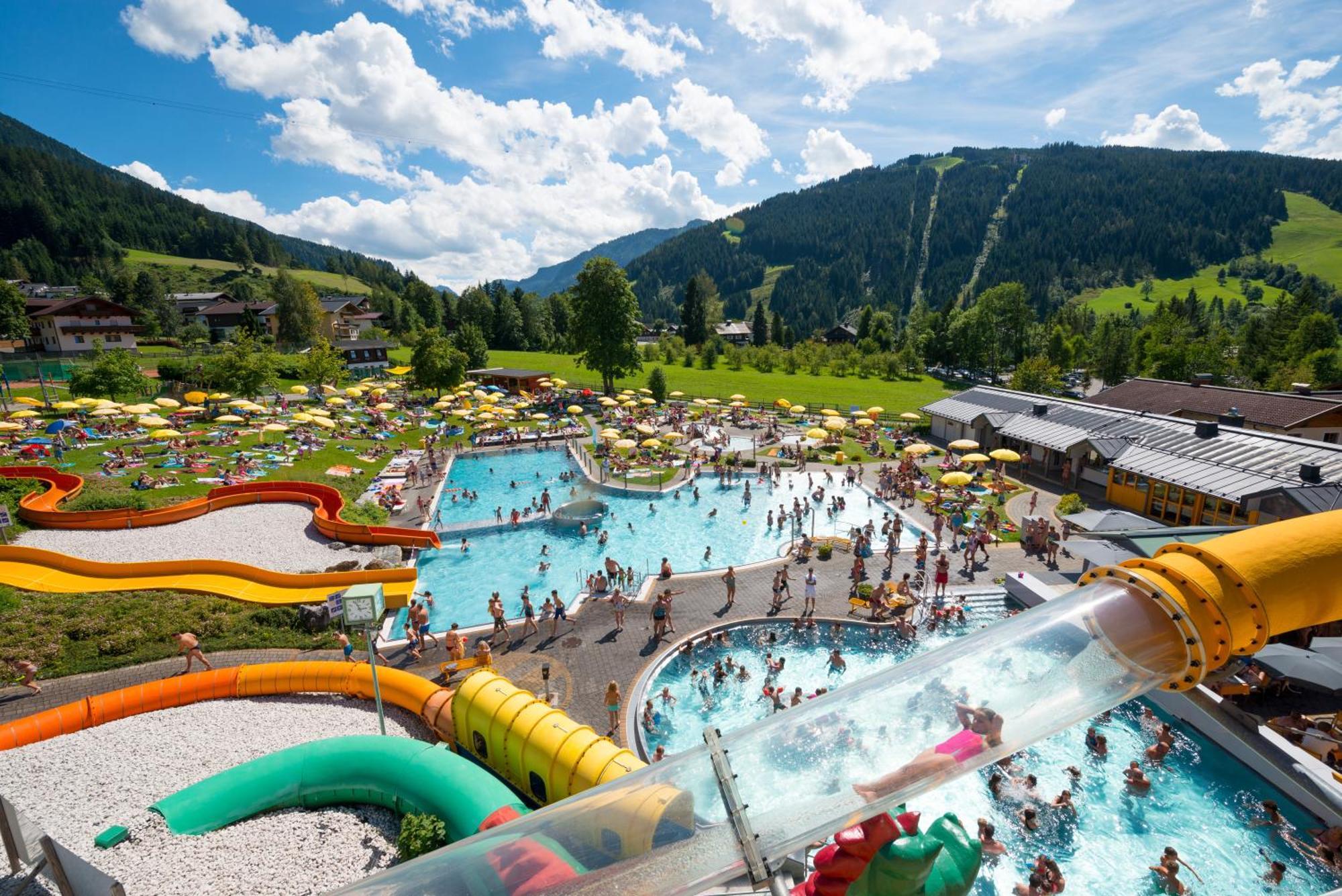 Aparthotel Rubinius วาไกรน์ ภายนอก รูปภาพ