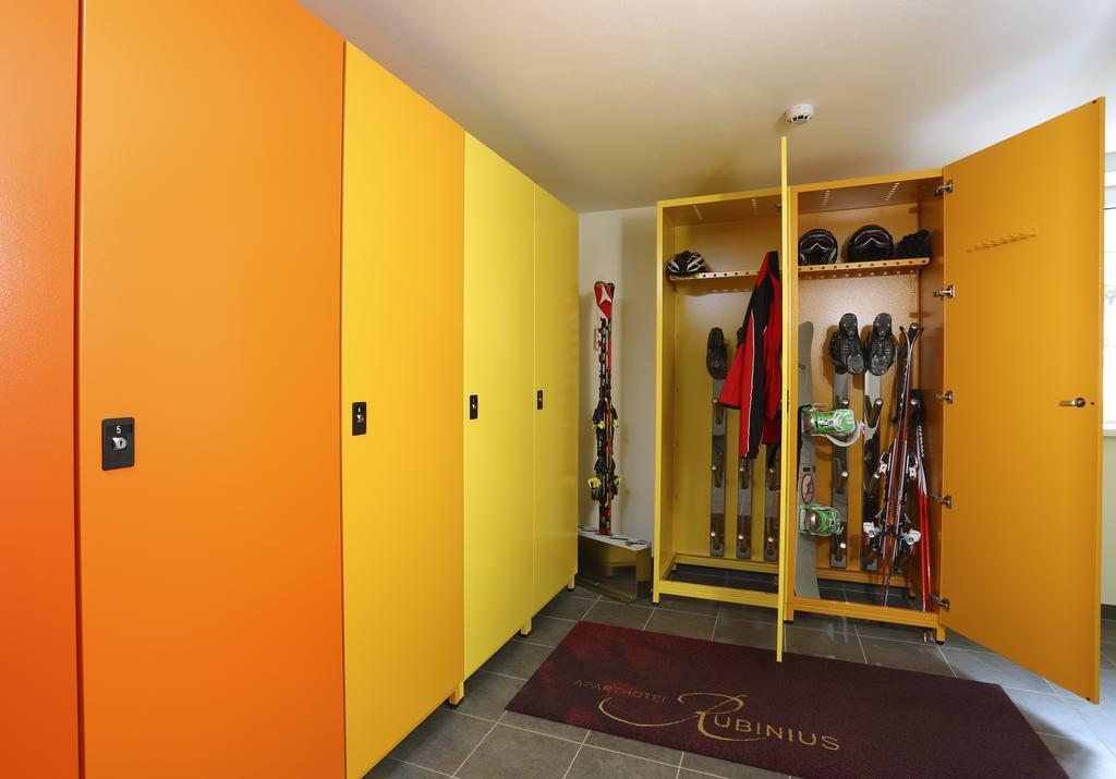 Aparthotel Rubinius วาไกรน์ ภายนอก รูปภาพ